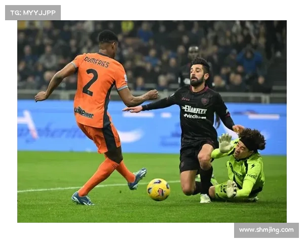 意大利足球甲级联赛萨勒尼塔纳迪亚倒钩射门